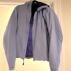 Arc’teryx Womens Atom LT Jacket. Size M. Periwinkle Color